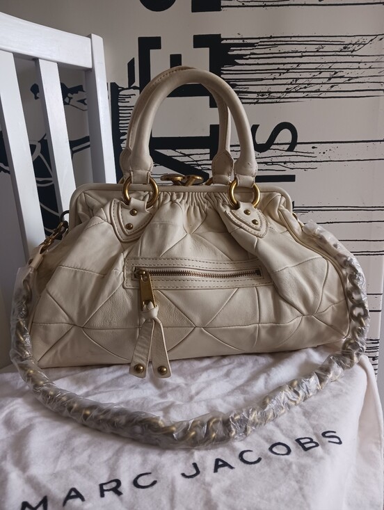 Marc Jacobs Handbags - Marc Jacobs  Stam Ivory Quilted Leather Satchel with Gold Hardware + Dust Bag
